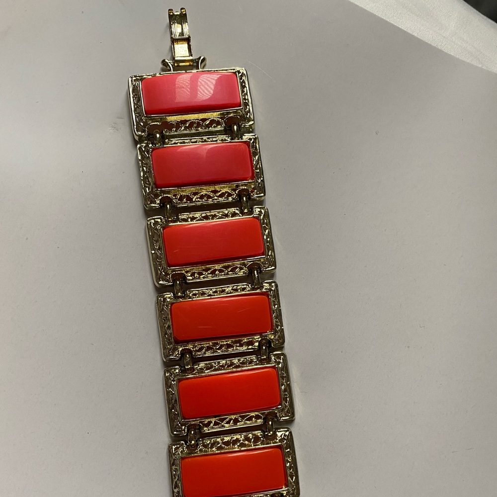 Coral Costume Jewelry Bracelet